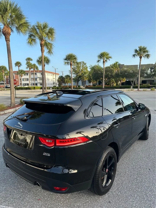 2018 Jaguar F-Pace - Image 3 of 19
