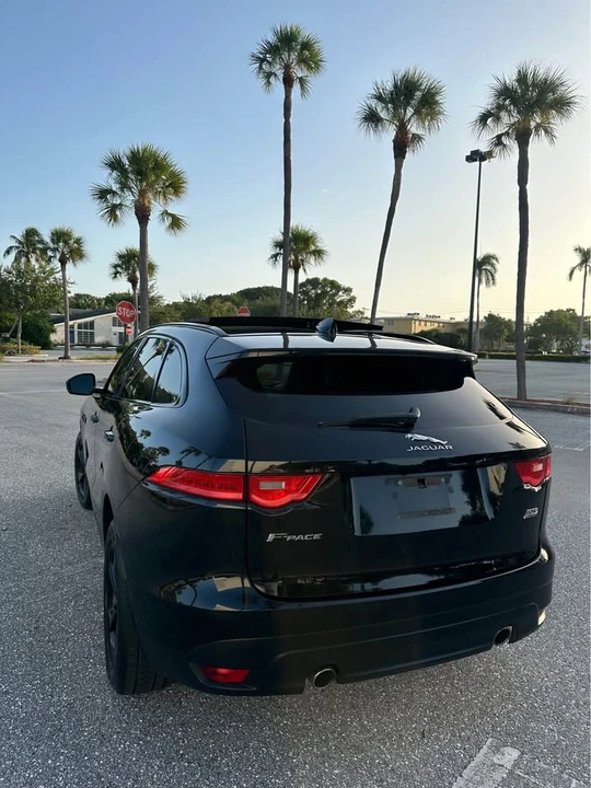 2018 Jaguar F-Pace - Image 5 of 19