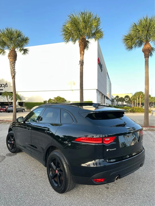 2018 Jaguar F-Pace - Image 6 of 19