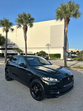 2018 Jaguar F-PACE 30t Premium Sport Utility 4D