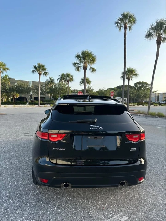 2018 Jaguar F-Pace - Image 4 of 19