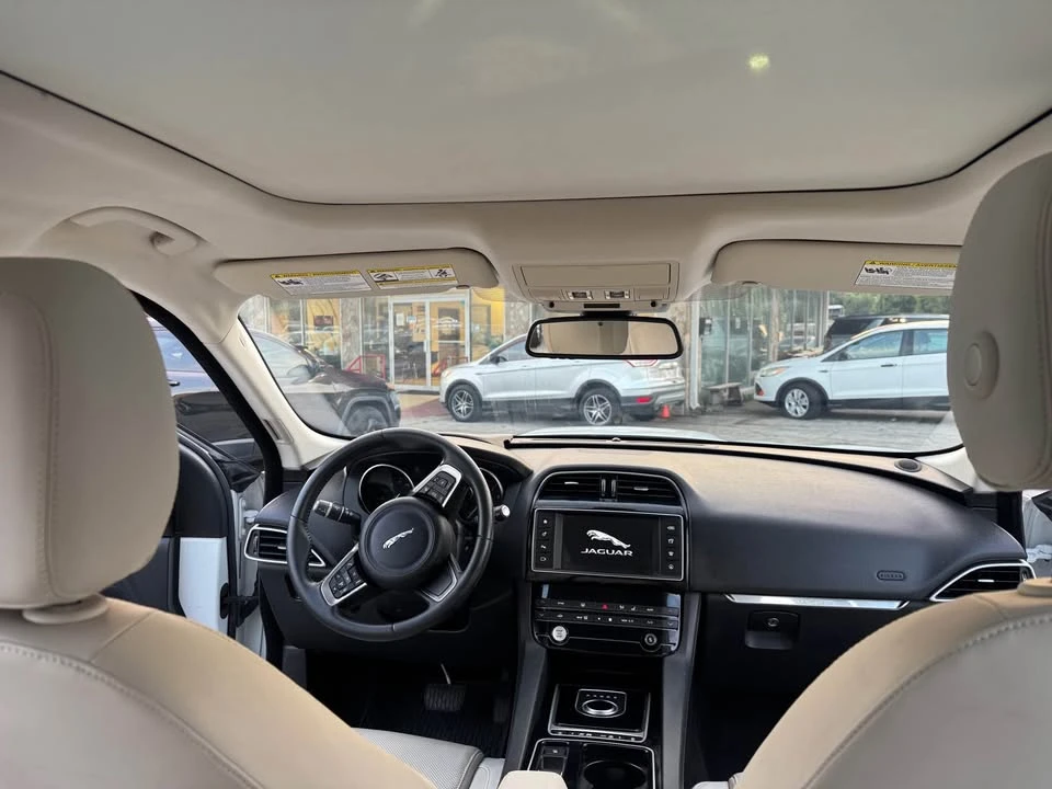 2018 Jaguar F-Pace - Image 13 of 15