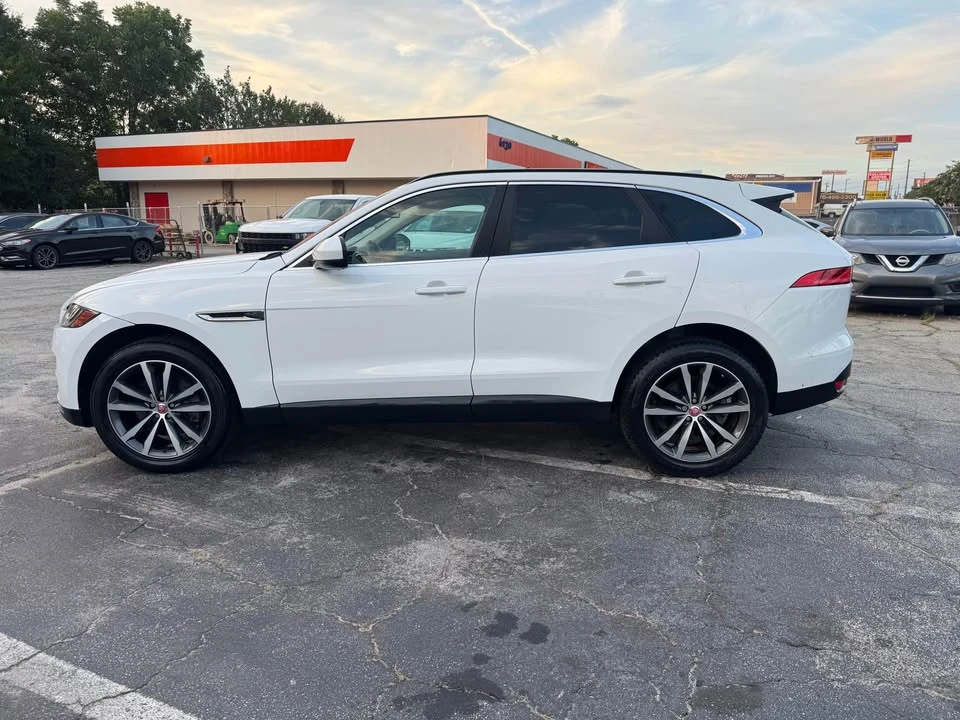2018 Jaguar F-Pace - Image 8 of 15