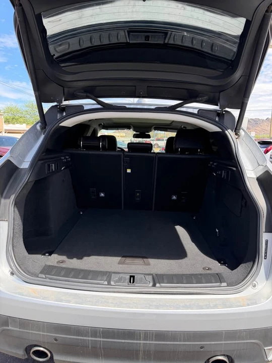 2018 Jaguar F-Pace - Image 9 of 12