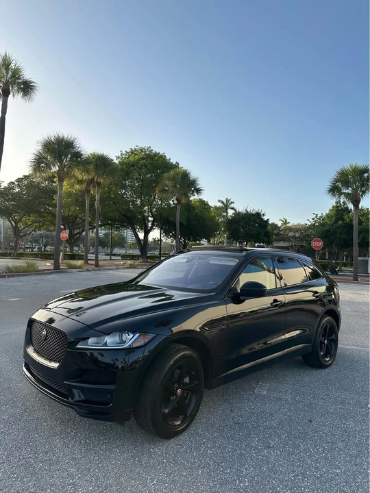 2018 Jaguar F-Pace - Image 2 of 20