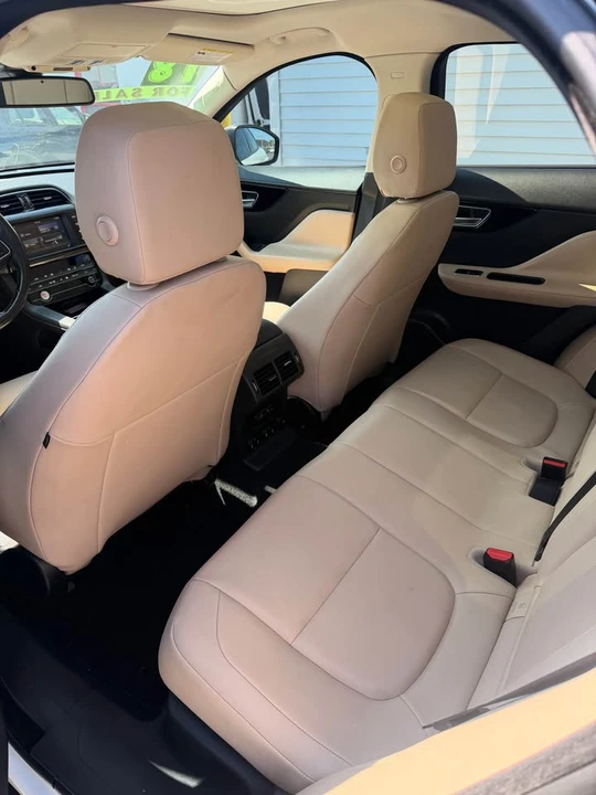 2018 Jaguar F-Pace - Image 8 of 8