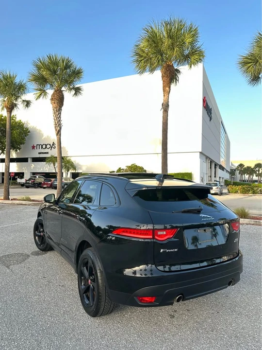 2018 Jaguar F-Pace - Image 4 of 20