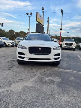 2018 Jaguar F-PACE 30t Premium Sport Utility 4D