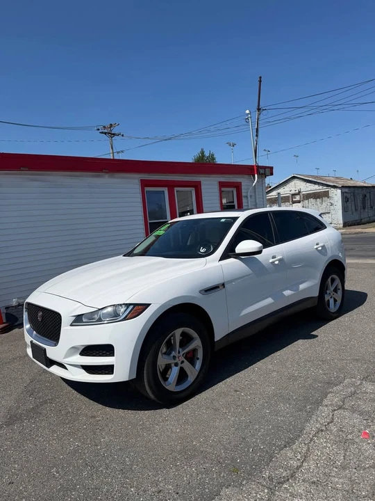 2018 Jaguar F-Pace - Image 2 of 8