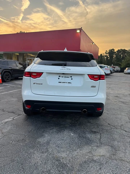 2018 Jaguar F-Pace - Image 6 of 15