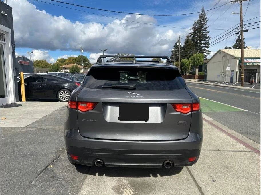 2018 Jaguar F-Pace - Image 4 of 12