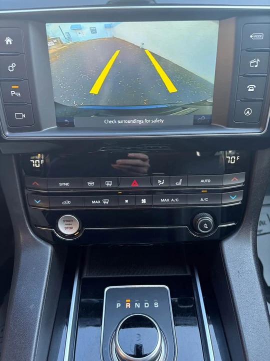 2018 Jaguar F-Pace - Image 16 of 20