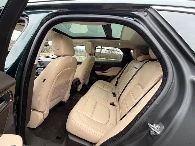 2018 Jaguar F-Pace - Image 15 of 20