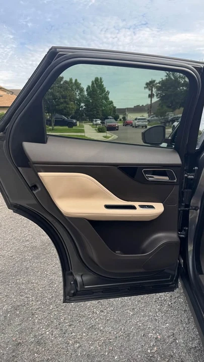 2018 Jaguar F-Pace - Image 17 of 19