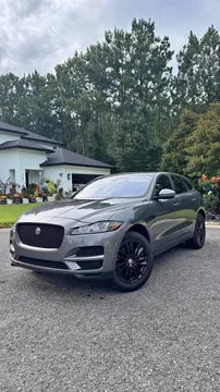 2018 Jaguar F-PACE 30t Prestige Sport Utility 4D