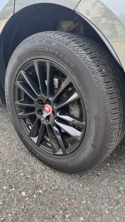 2018 Jaguar F-Pace - Image 7 of 19