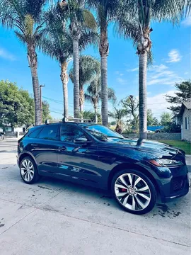 2018 Jaguar F-PACE 30t Prestige Sport Utility 4D