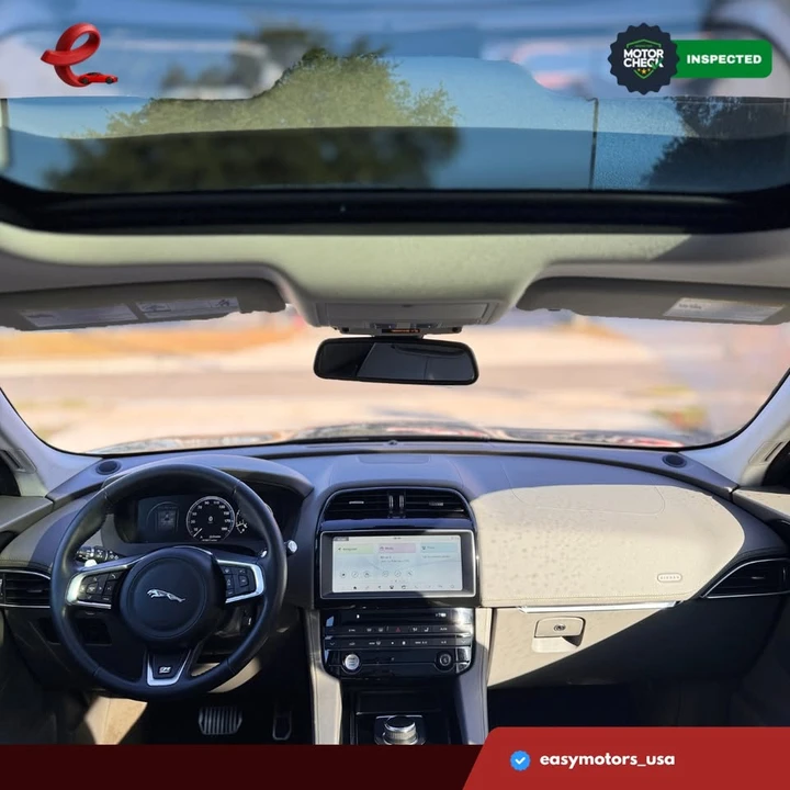 2018 Jaguar F-Pace - Image 11 of 18