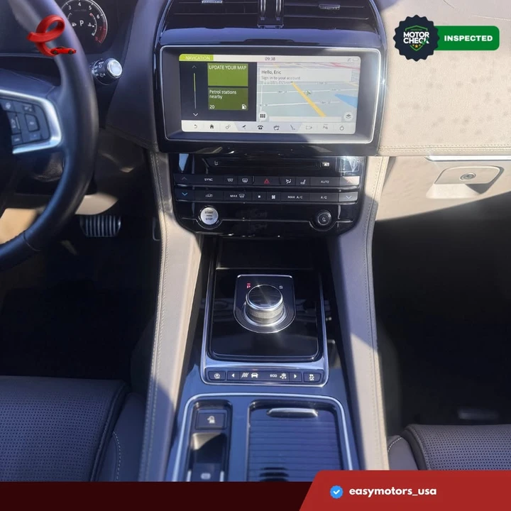 2018 Jaguar F-Pace - Image 14 of 18