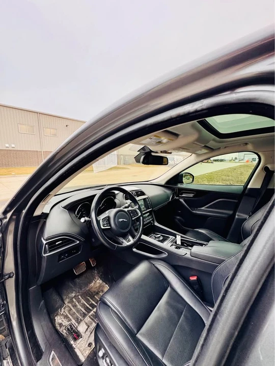 2018 Jaguar F-Pace - Image 13 of 21
