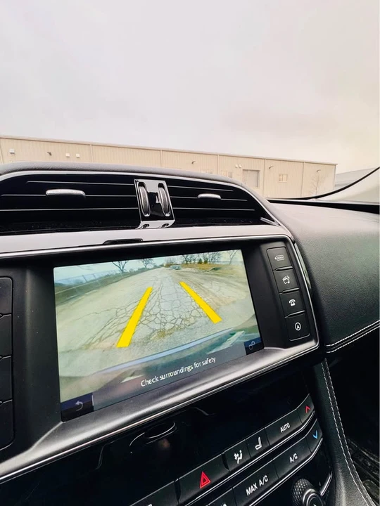 2018 Jaguar F-Pace - Image 18 of 21