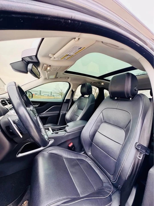 2018 Jaguar F-Pace - Image 14 of 21