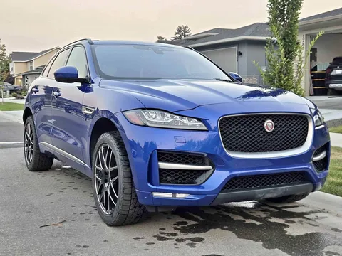 2018 Jaguar F-PACE 30t R-Sport SUV 4D