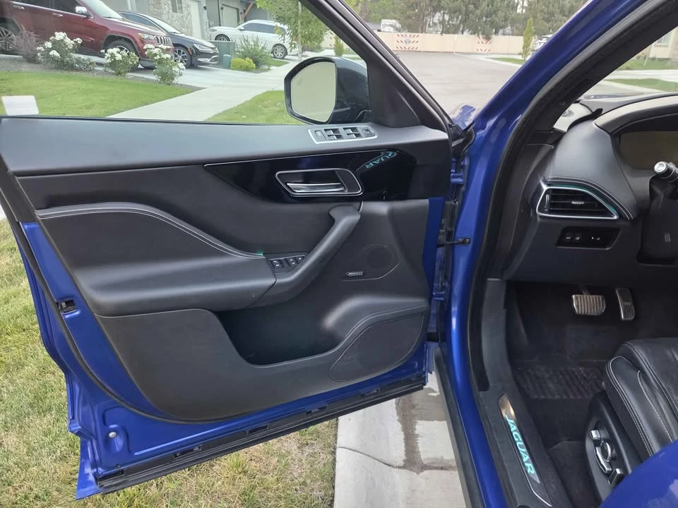 2018 Jaguar F-Pace - Image 8 of 13