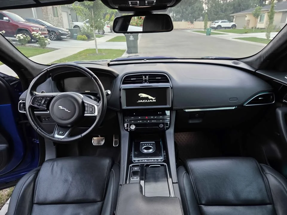 2018 Jaguar F-Pace - Image 7 of 13