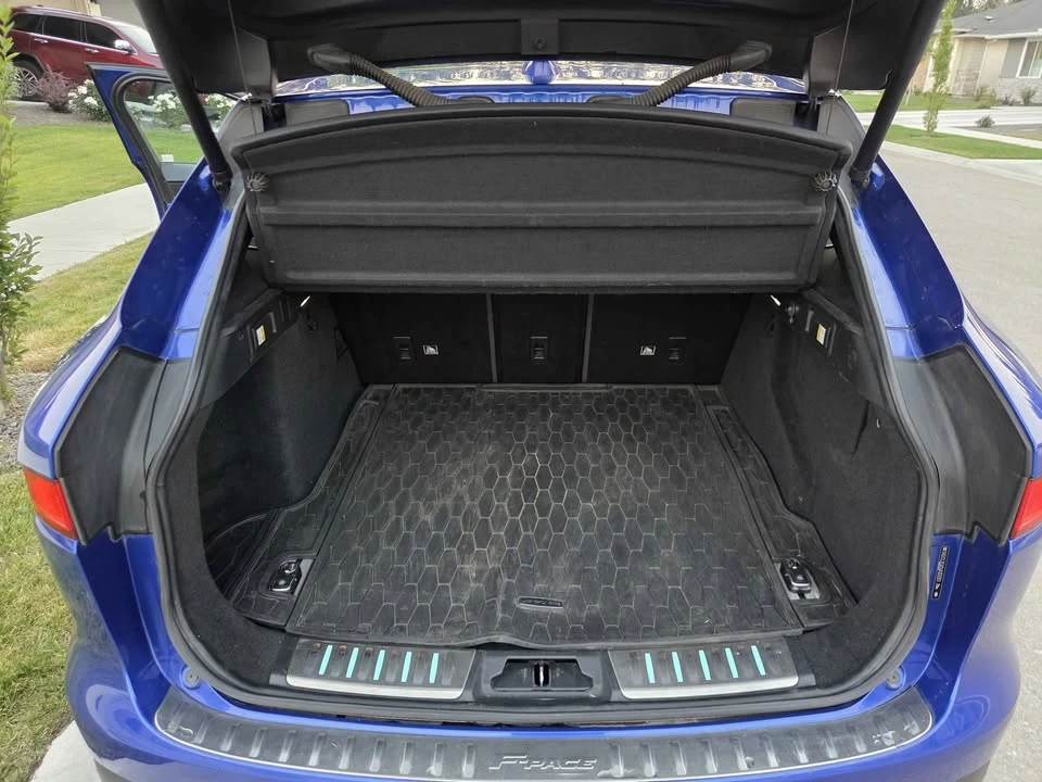 2018 Jaguar F-Pace - Image 12 of 13