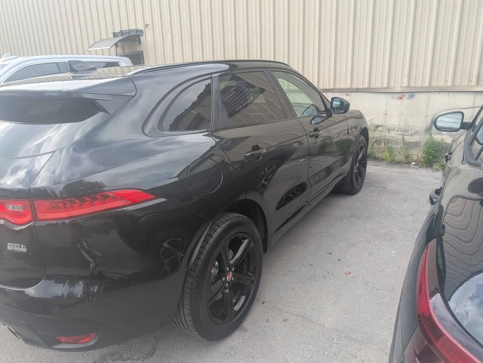 2018 Jaguar F-Pace - Image 3 of 8