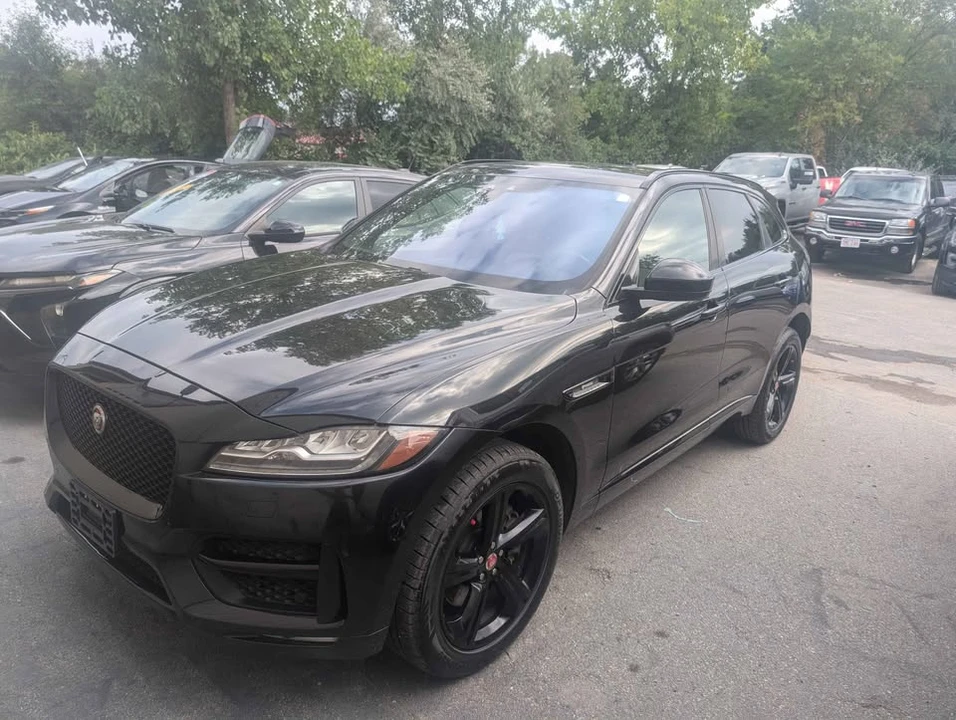 2018 Jaguar F-Pace - Image 2 of 8