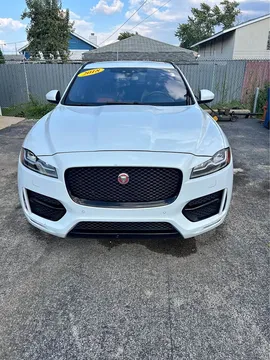 2018 Jaguar F-PACE 30t R-Sport SUV 4D