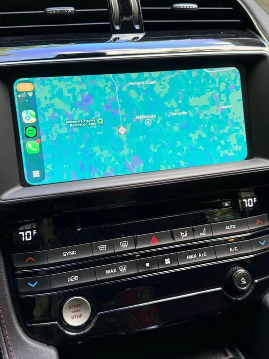 2018 Jaguar F-Pace - Image 7 of 17