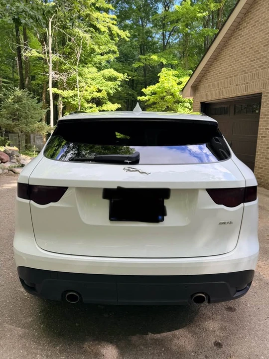 2018 Jaguar F-Pace - Image 16 of 17