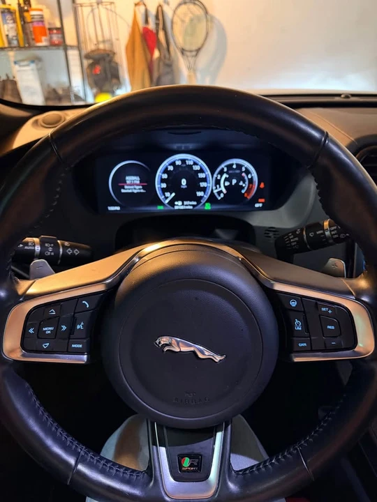 2018 Jaguar F-Pace - Image 5 of 17