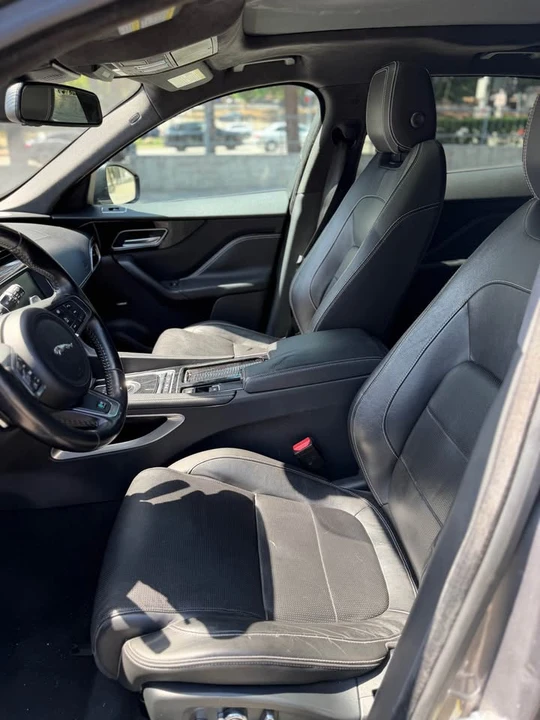 2018 Jaguar F-Pace - Image 10 of 18