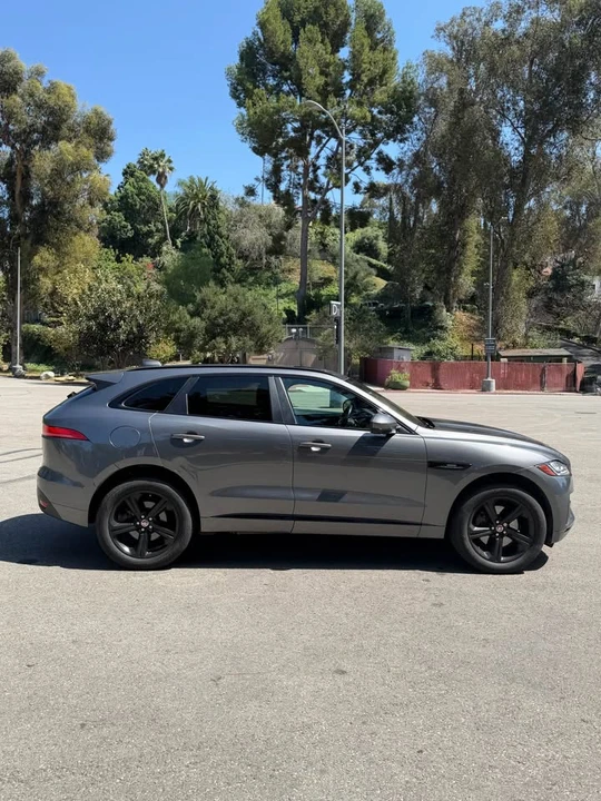 2018 Jaguar F-Pace - Image 4 of 18