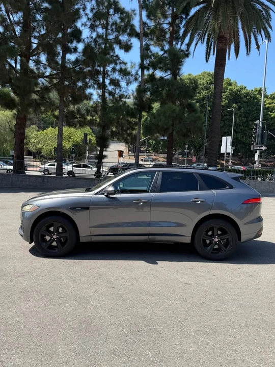 2018 Jaguar F-Pace - Image 8 of 18