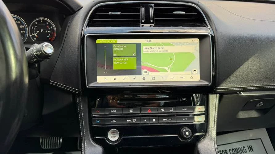 2018 Jaguar F-Pace - Image 8 of 8