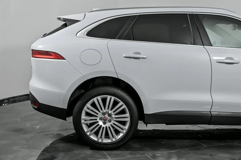 2018 Jaguar F-Pace - Image 12 of 12