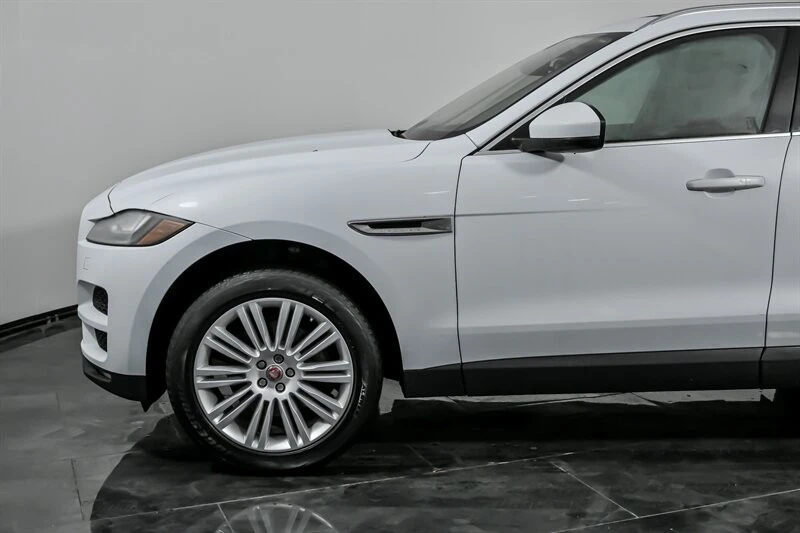 2018 Jaguar F-Pace - Image 6 of 12