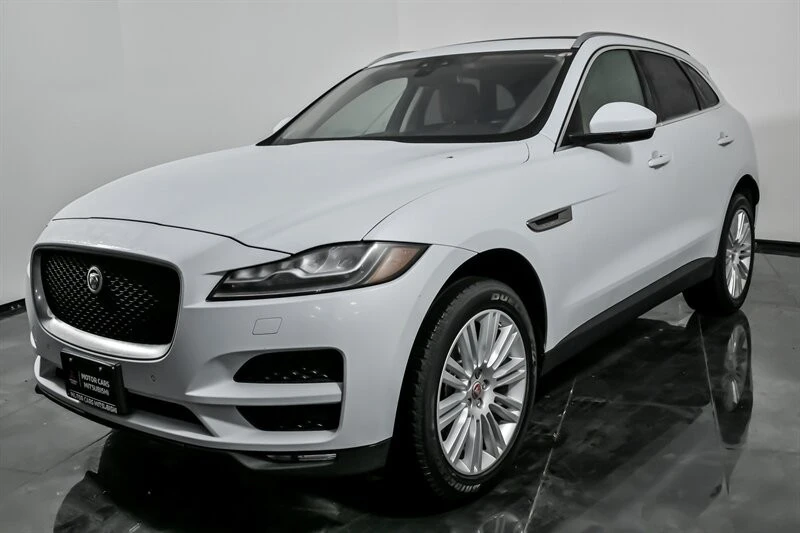 2018 Jaguar F-Pace - Image 5 of 12