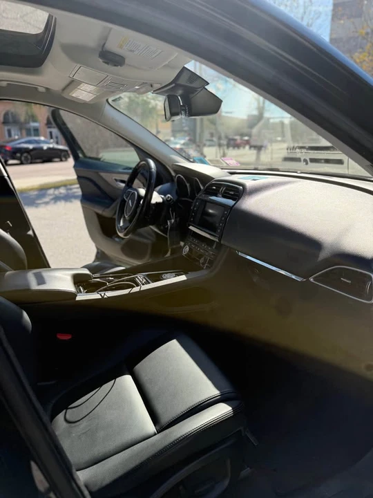 2018 Jaguar F-Pace - Image 16 of 17