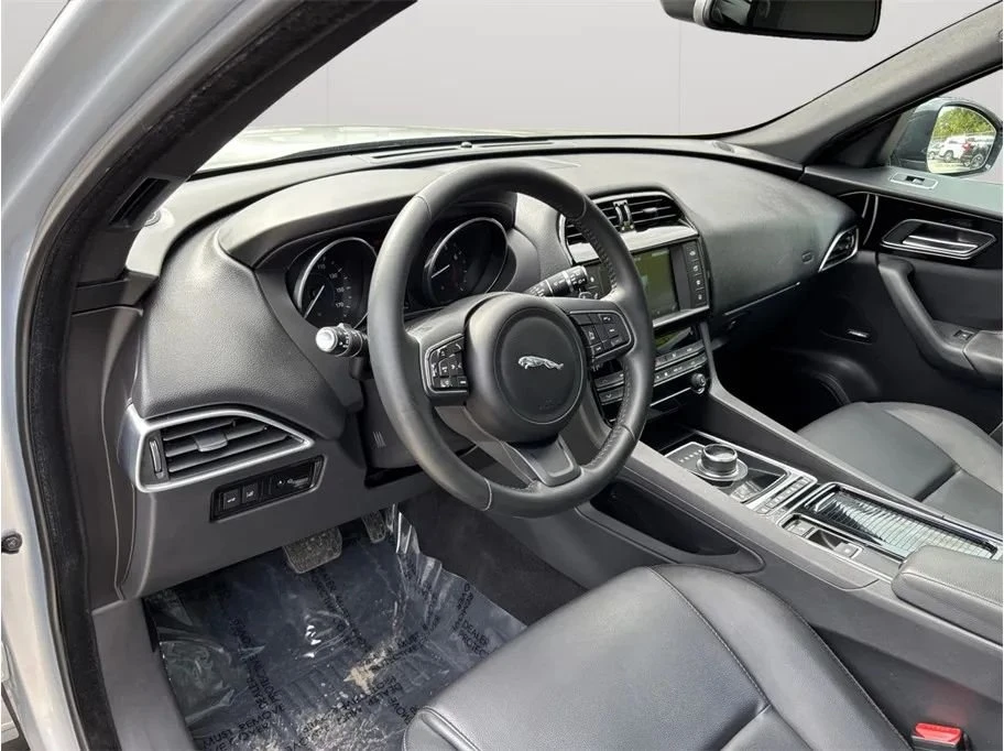 2018 Jaguar F-Pace - Image 6 of 20