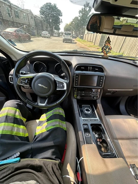 2018 Jaguar F-Pace - Image 2 of 6