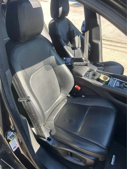 2018 Jaguar F-Pace - Image 7 of 17