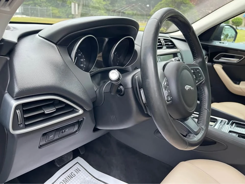 2018 Jaguar F-Pace - Image 16 of 20