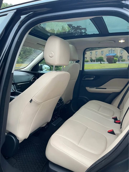 2018 Jaguar F-Pace - Image 13 of 20