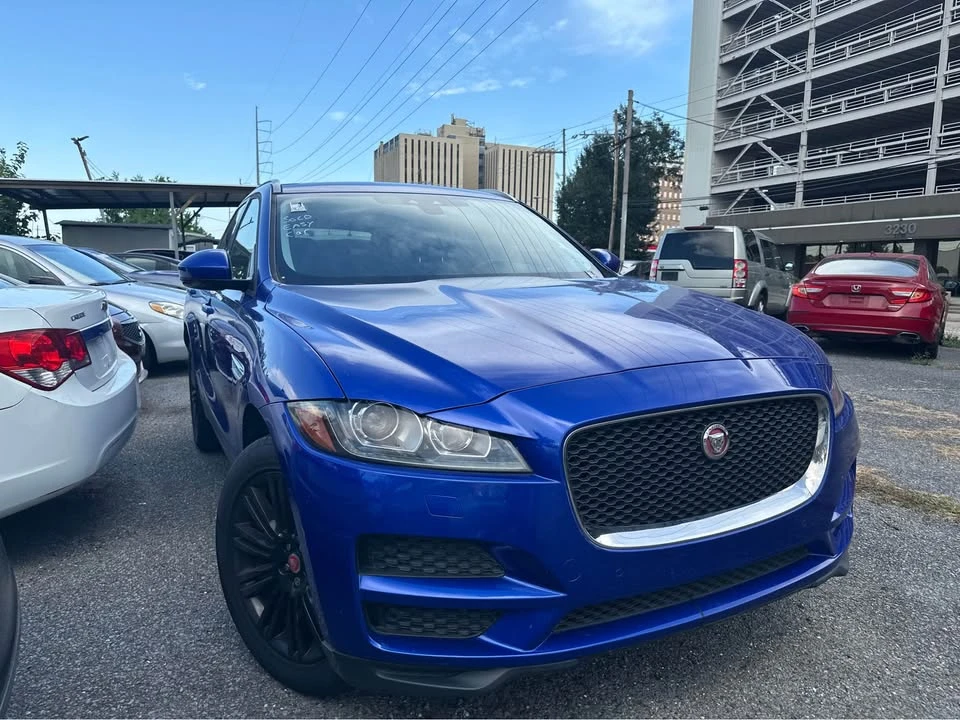2018 Jaguar F-Pace - Image 2 of 10
